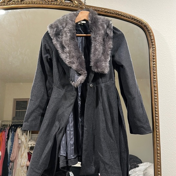 Ya Los Angeles Jackets & Blazers - Ya Los Angeles faux fur coat gray small women